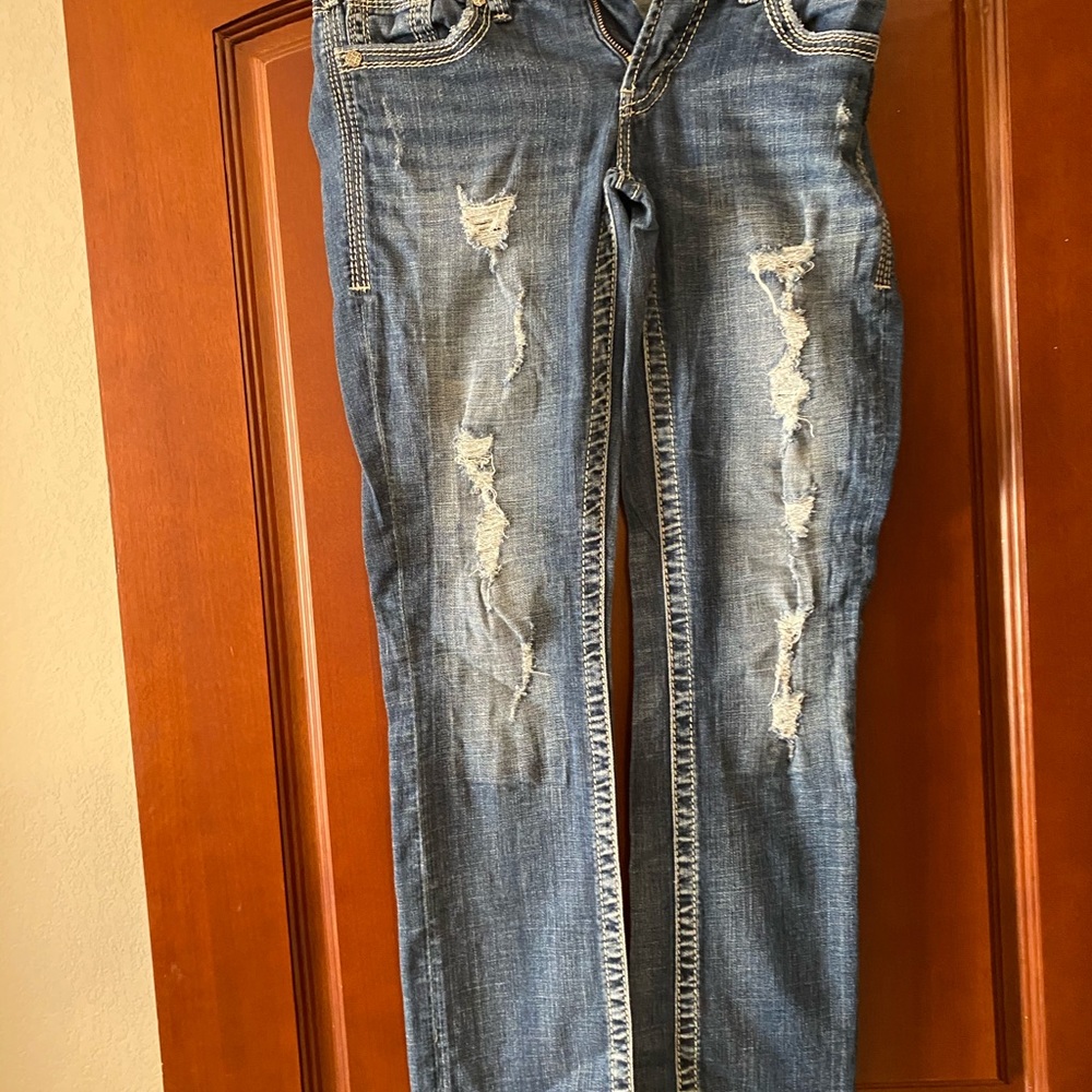 Silver Jeans destroyed, excellent condition